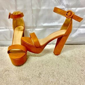 Women’s Tan Platform Heels